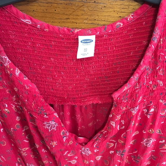 Old navy red dress with flower print. Long sleeve - Picture 3 of 3